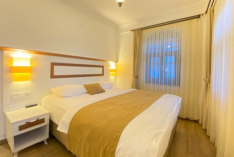 Bozcaada-Otel-Standart-Oda-Yatak